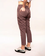 Slim Fit Comfort Pants Marrone Malva - Notorious
